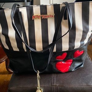Beautiful Betsy Johnson tote bag
